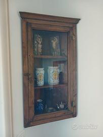 VETRINA ANGOLARE DELL'800, MOBILE ANTICO (67x104).
