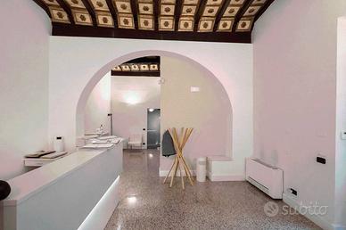 Immobile di 126 m² a Milano