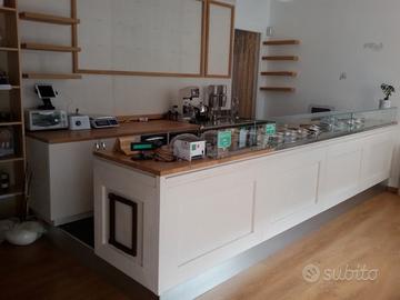 Arredamento gelateria completo 