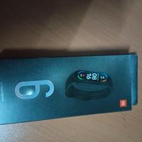 Xiaomi mi Band 6 

