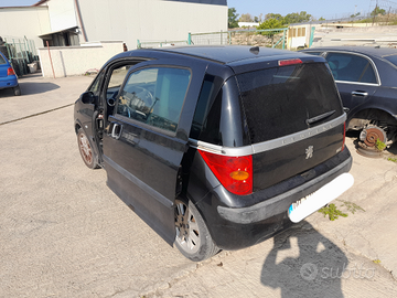 Peugeot 1007 1.4 td 2006 ricambi