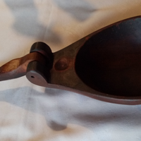 Schiaccianoci in legno vintage