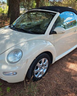 Volkswagen New Beetle 1.6 Cabrio