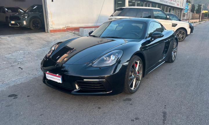Porsche Cayman 718 S