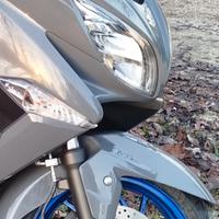 Suzuki Burgman 400 2022