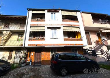 CASA SEMINDIPENDENTE A TRECATE