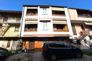 CASA SEMINDIPENDENTE A TRECATE
