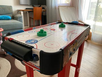 Air hockey
