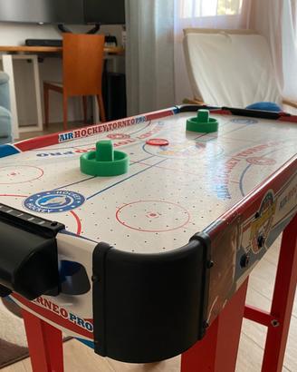 Air hockey