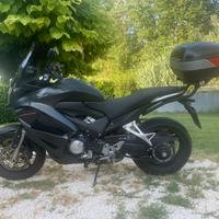 Honda Crossrunner 2014