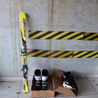 sci, scarponi e casco