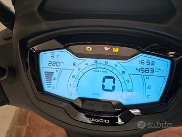 beverly 400 hpe deep black