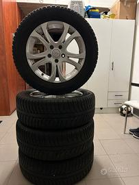 Cerchi in lega Hyundai+ gomme invernali 225/60/R17