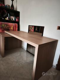 Scrivania Malm con ripiano estraibile