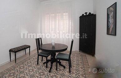 SALA DA PRANZO IN LEGNO VERNICIATO NERO SATINATO