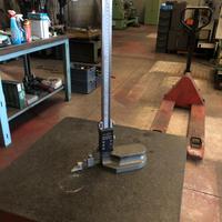 Truschino, Piano in granito, Transpallet