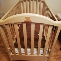 Lettino per bambini Pali in legno chiaro