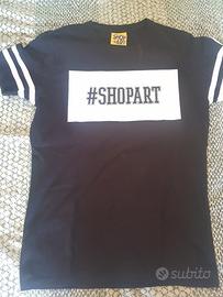 T-shirt Shop art