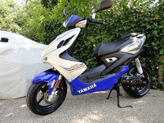 Aerox 2021 Aerox Azzurro Yamaha Aerox 50 Vendita In Moto E Scooter
