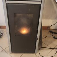 stufa a pellet con copertura da 108 mq ventilato