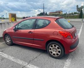 Peugeot 207 - 2006