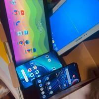 lotto di celullari e tablet