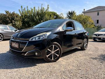 PEUGEOT - 208 - PureTech 82 5p. Allure