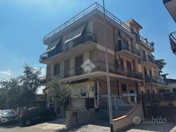 3 LOCALI A ROMA