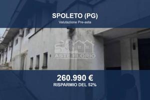 Immobile in asta di 1151 m² a Spoleto