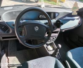 Lancia Y - elefantino