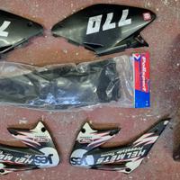 Numerose plastiche per Honda CR