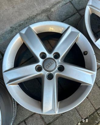 4 Cerchi in Lega 16" Originali Audi