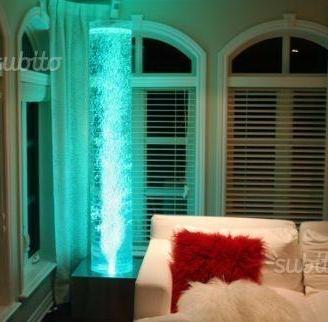 Colonna bolle acqua multicolore design