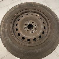 Cerchi in ferro R13 fiat panda con gomme termiche