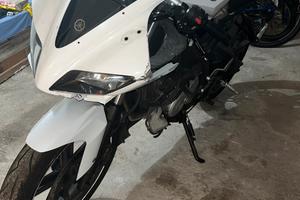 Pezzi yamaha r125