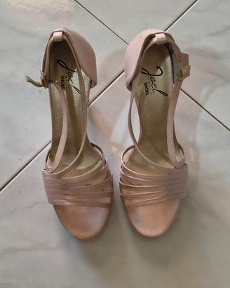 Scarpe da donna Joel mai usate
