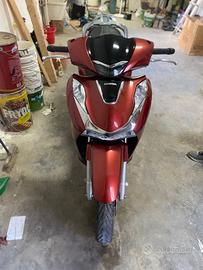 sh 125