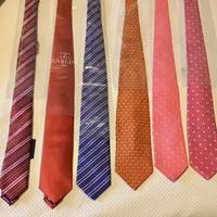 Cravatte di marca in seta NUOVE a scelta 6€ l'una