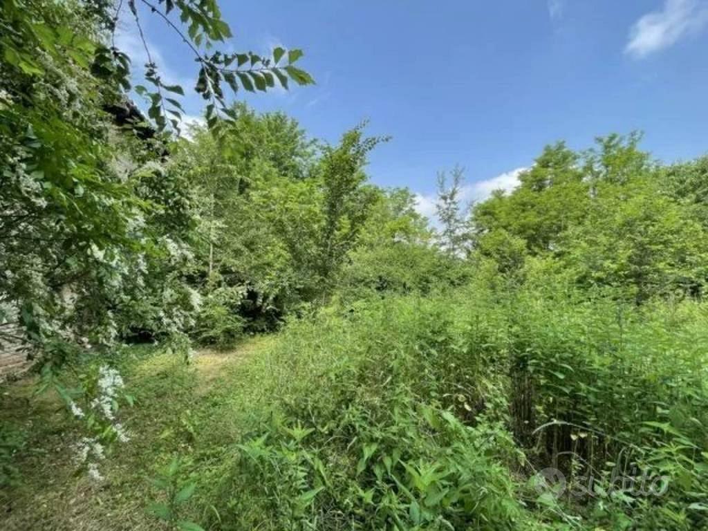 Immobile in asta di 413 m² con più di 5 locali a C - Vista 2