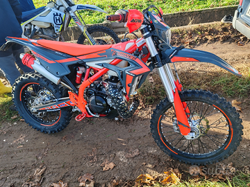 Beta Xtrainer 300 2T MY2025