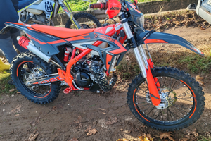 Beta Xtrainer 300 2T MY2025