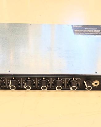 Shure SCM800E, mixer microfonico