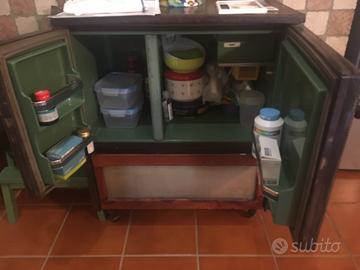 Frigo per ufficio in pelle della Ignis 1967