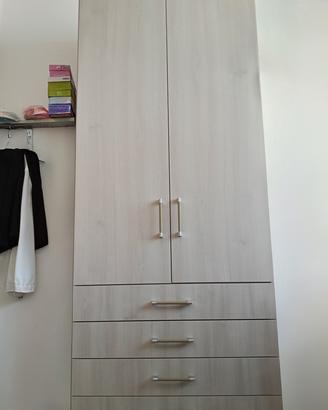 Armadio con letto 