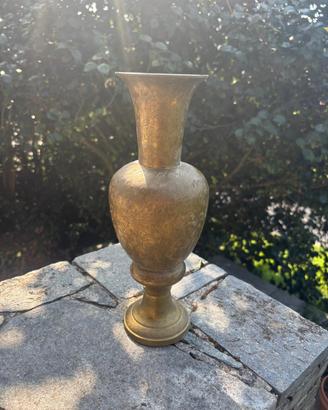 Vaso in ottone