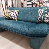 Divano 2 posti in Tessuto Antimacchia