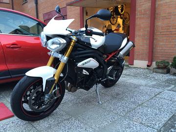 Triumph Speed Triple 1050 R abs '14