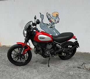 Ducati Scrambler 800 ICON