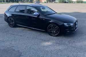 Audi a 4 s line