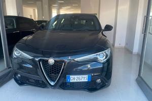 Alfa Romeo Stelvio 2.2 Turbodiesel 160 CV AT8 RWD 